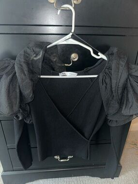 Dramatic Zara Black Puff-Sleeve faux Wrap Rib Knit Top
